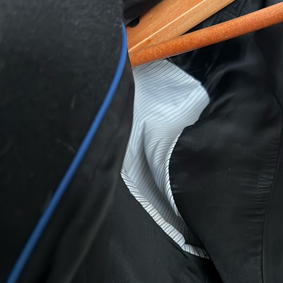 Military black wool dress coat by The Gap. Excellent condition fully lined. - Picture 9 of 11